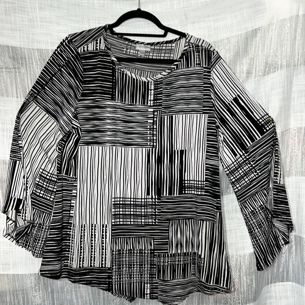 Avenue Plus Long V Shape Blouse